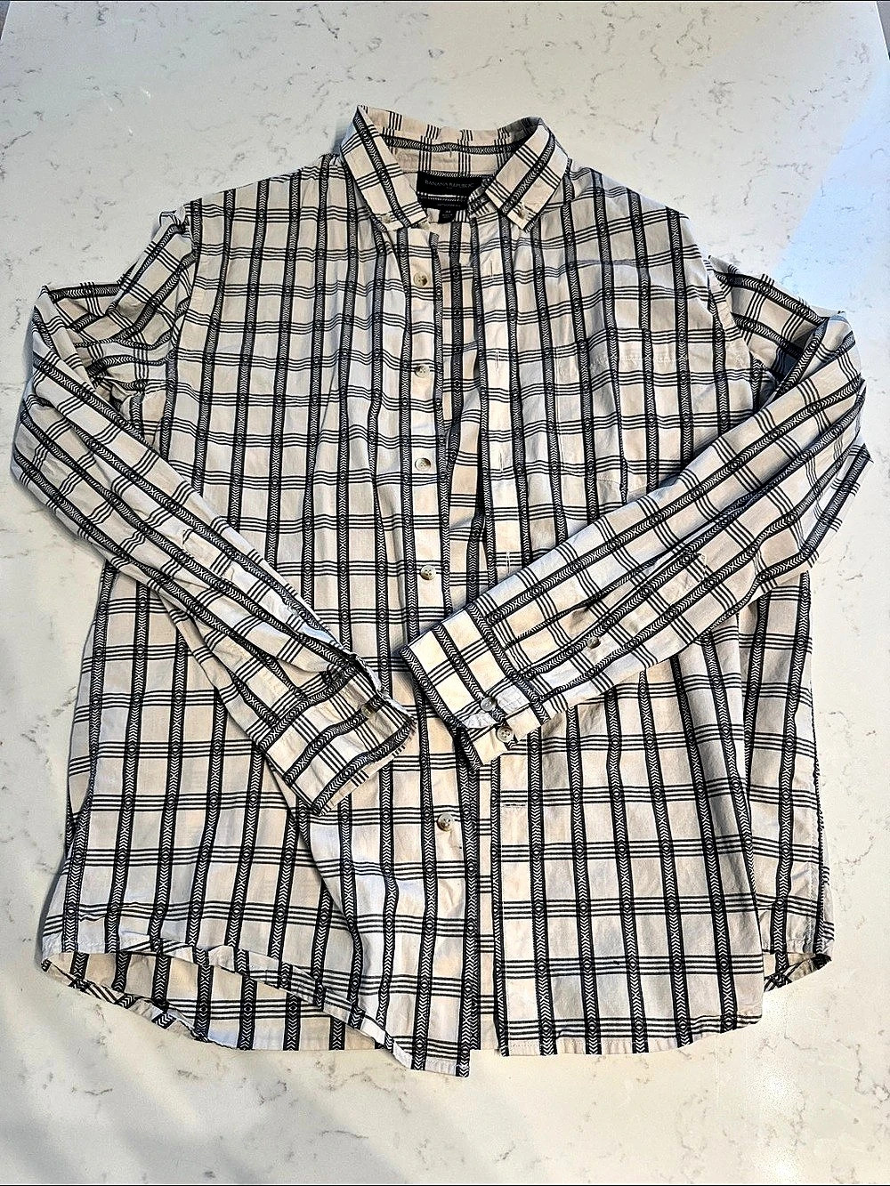 Banana Republic Plaid Button Down Shirt in Beige & Black